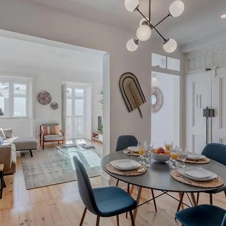 Апартаменты Bairro Alto Chic Oasis Лиссабон