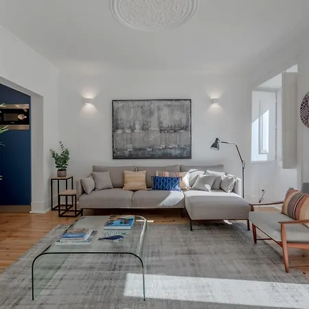 Bairro Alto Chic Oasis Apartment *