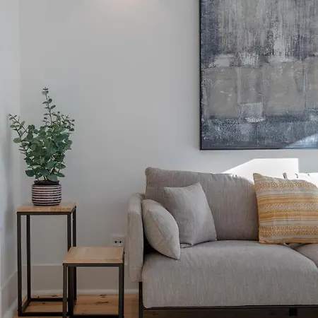 Apartment Bairro Alto Chic Oasis